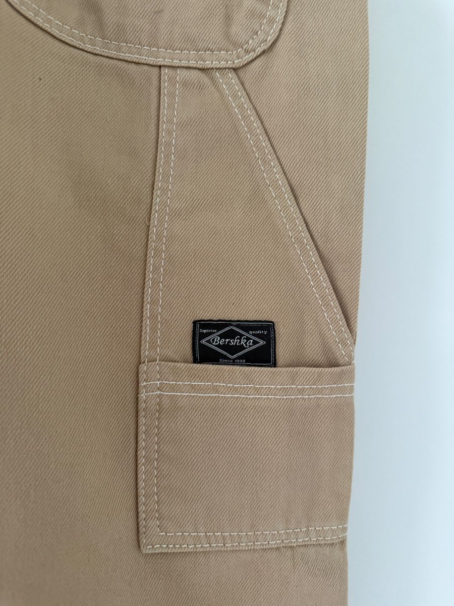 Bershka Jeans: Cargohose beige – Gebraucht aus Villigen von Liviaange 2