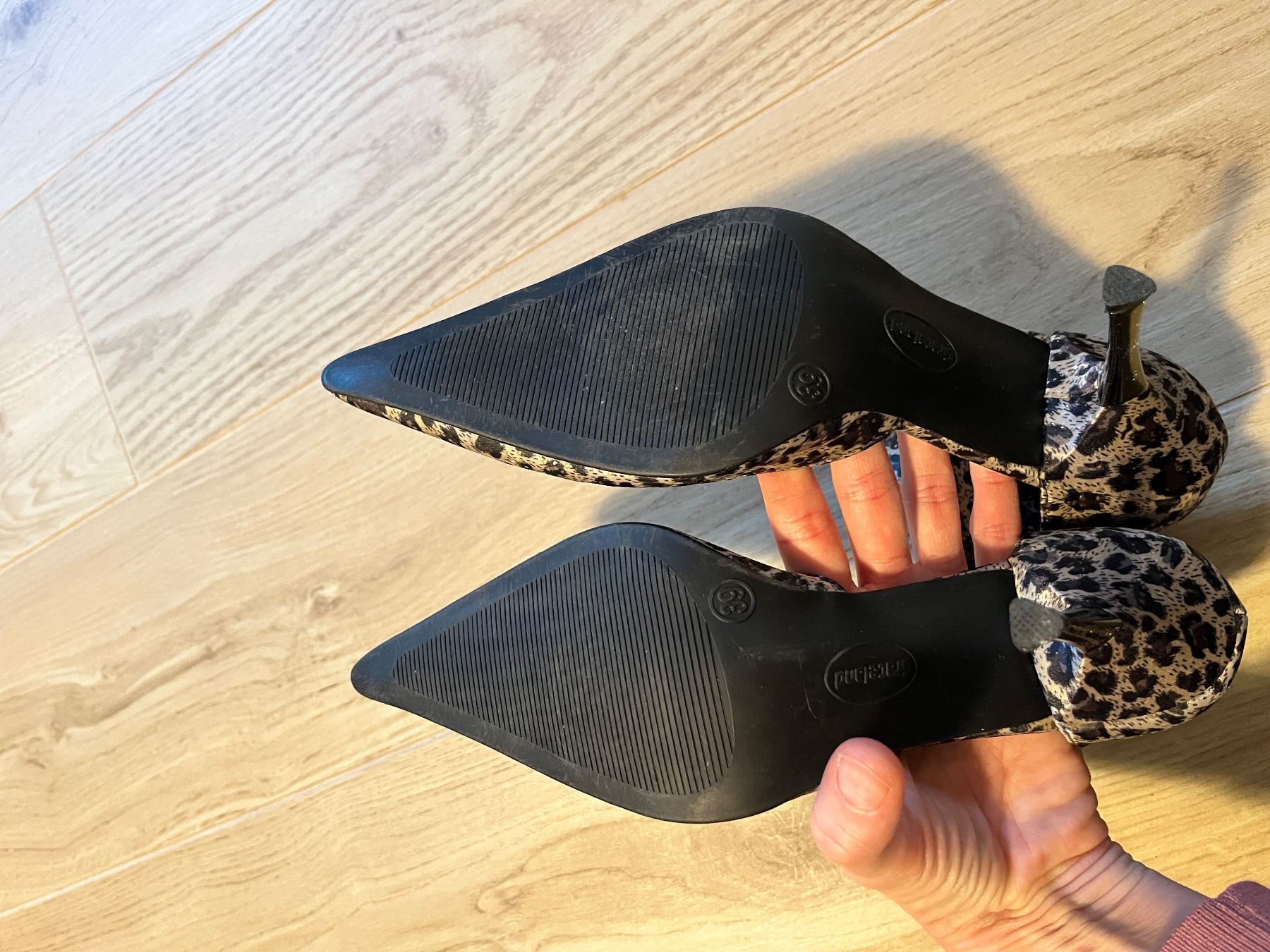 Graceland Scarpe da donna: silbergraue Pumps mit Leopard-Muster, Grösse 39 – Usato da Lugano venduto da sweetyd84 5