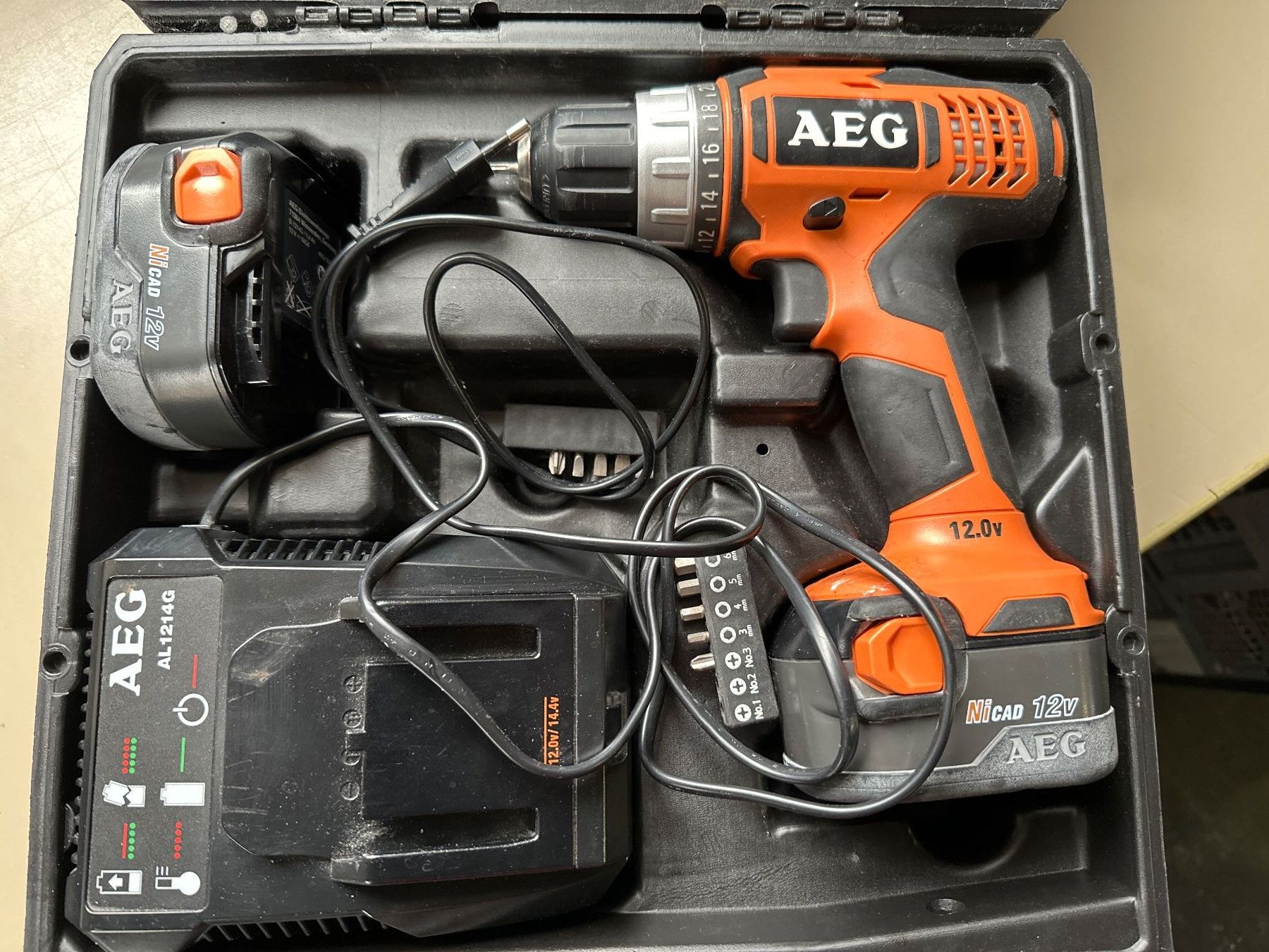 AEG Trapani: AEG Akkubohrmaschine – Usato da Brügg BE venduto da TSP02