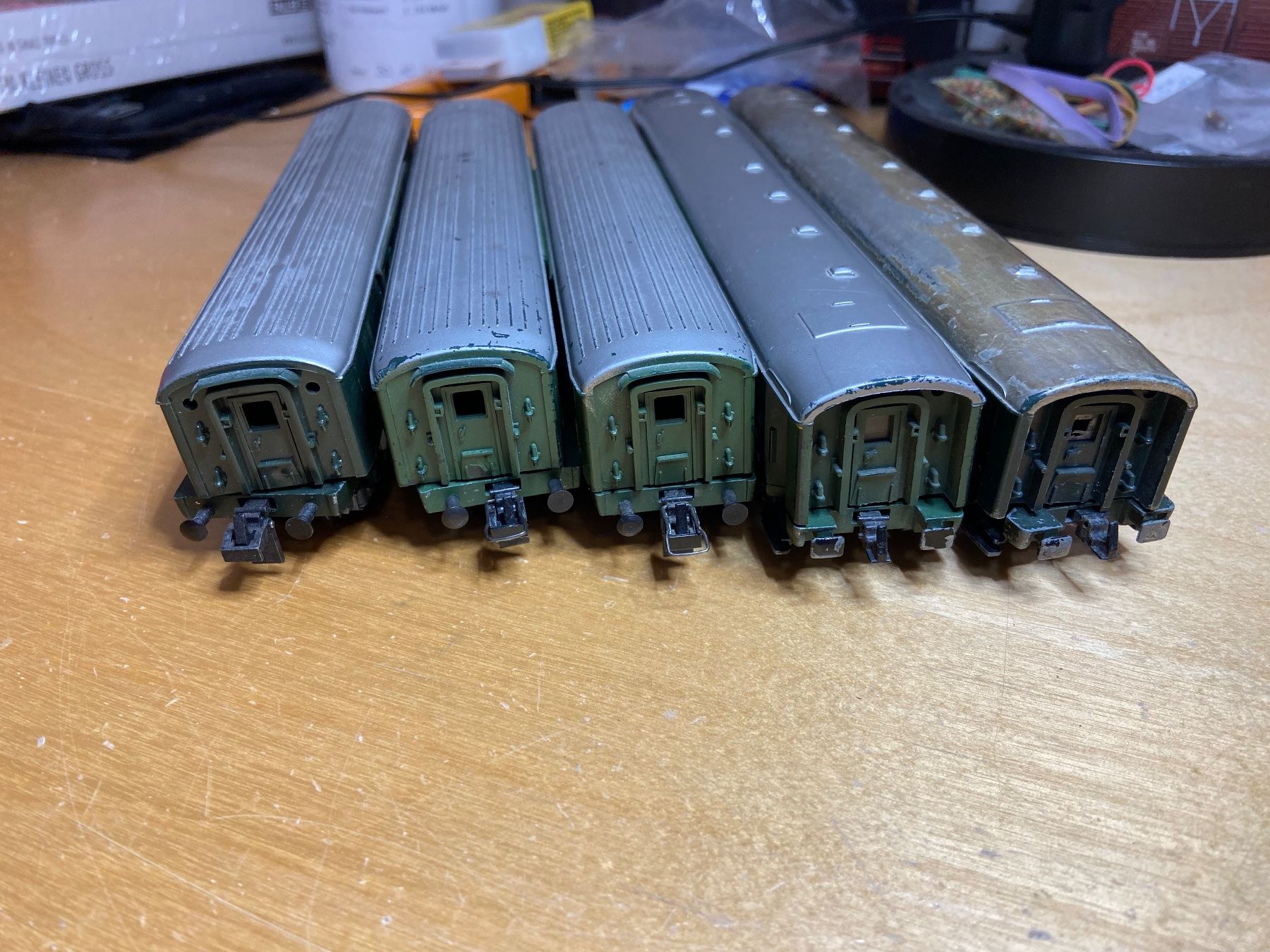 Trix Modelleisenbahnen: 5 Trix Express BLS Wagen – Gebraucht aus Basel von Relaphe 5