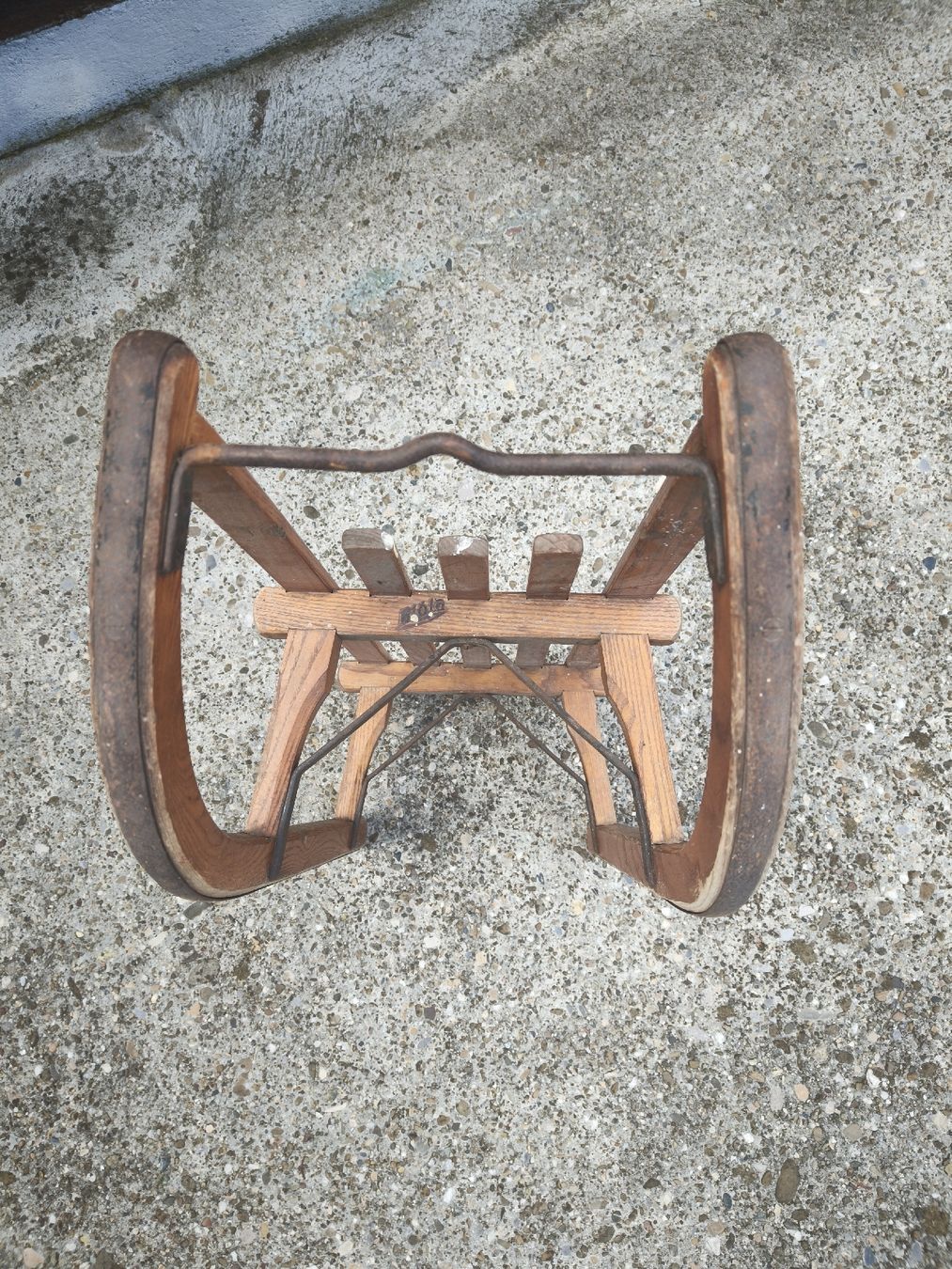 Luge: Schlitten Holz alt – D'occasion à Rüegsauschachen par Solex-Driver 1