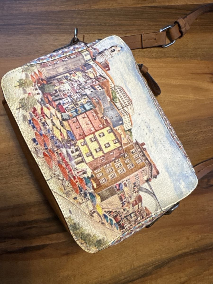 Taschen für Damen: PARFOIS Umhängetasche mit Stadtmotiv – Defekt aus Cham von matap1 1