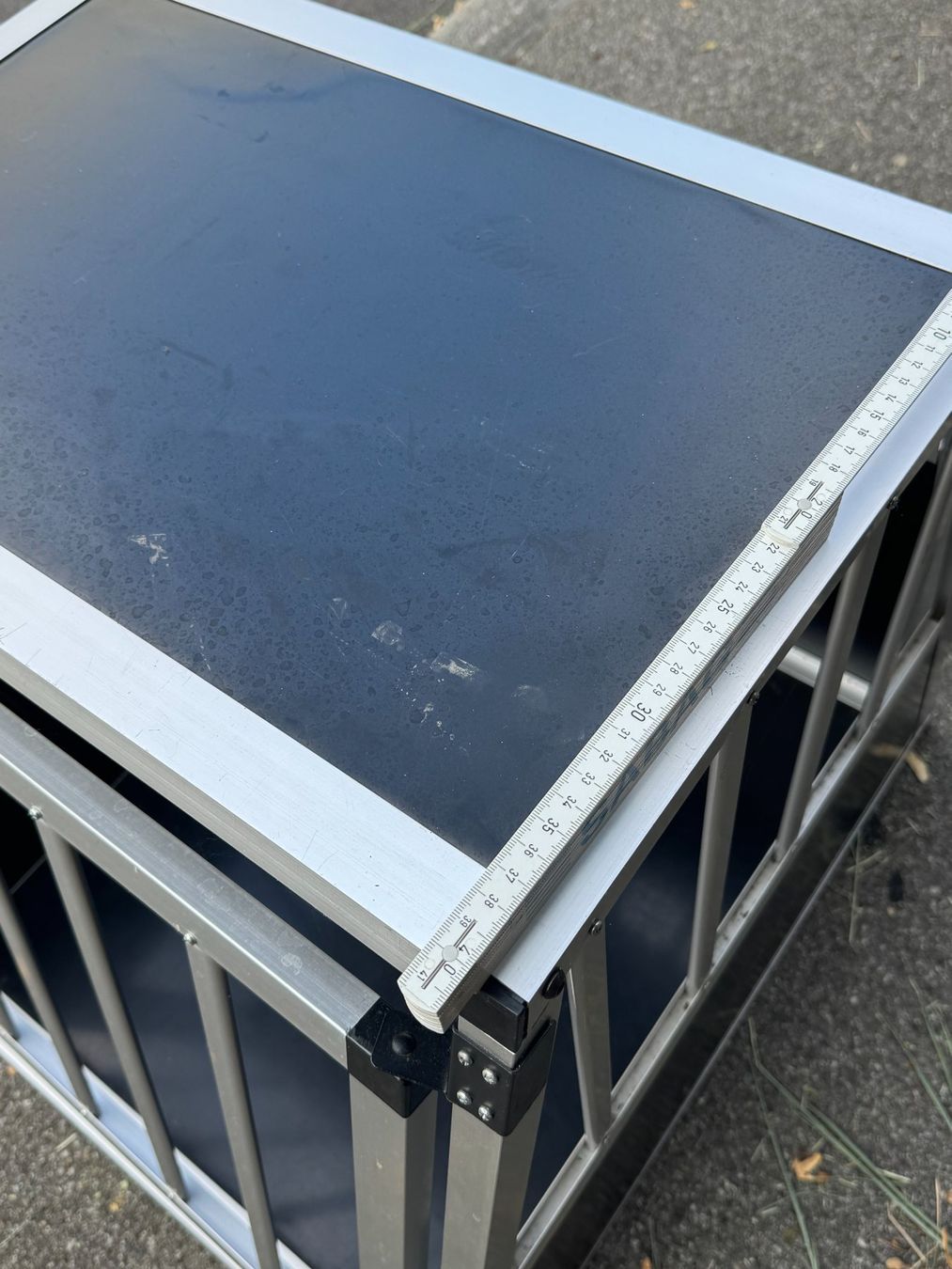 Gabbie, trasporto & Sicurezza: Hundebox Transportbox gebraucht – Usato da Twann venduto da sergelebeau01 2