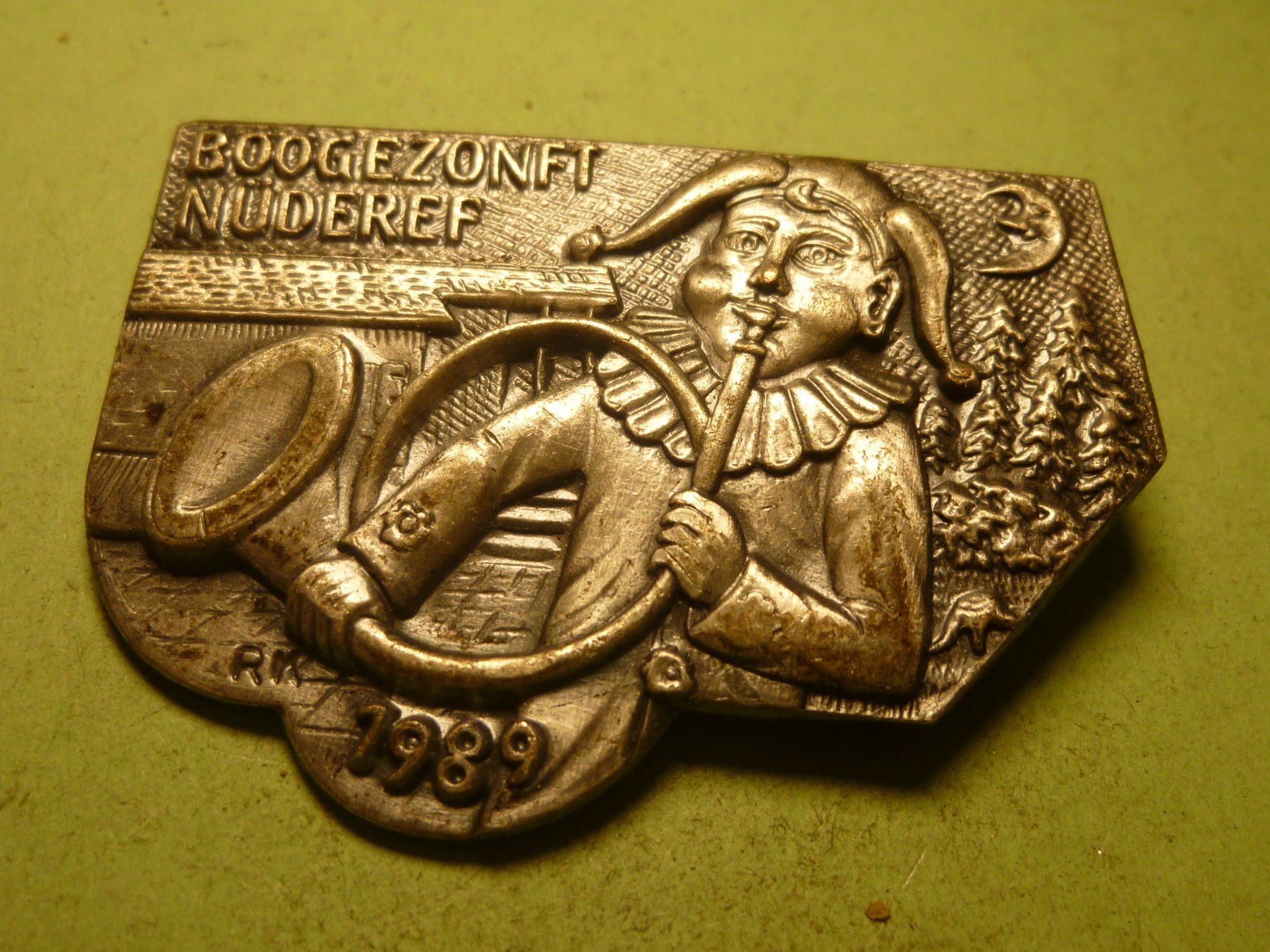 Placchette & Badge: NÜDEREF 1989 SILBER – Usato da Ried (Muotathal) venduto da Mandarin02