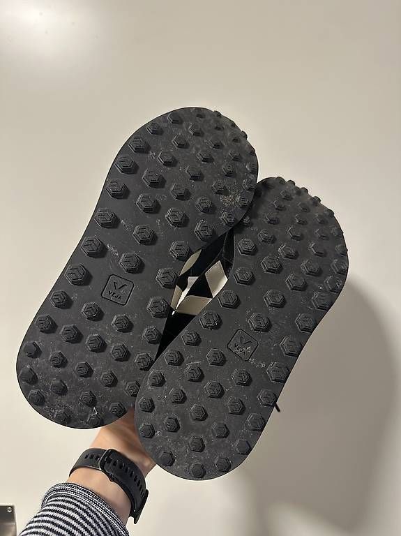 Veja Scarpe da uomo: Veja Schuhe – Usato da Basel venduto da AnDeg 2