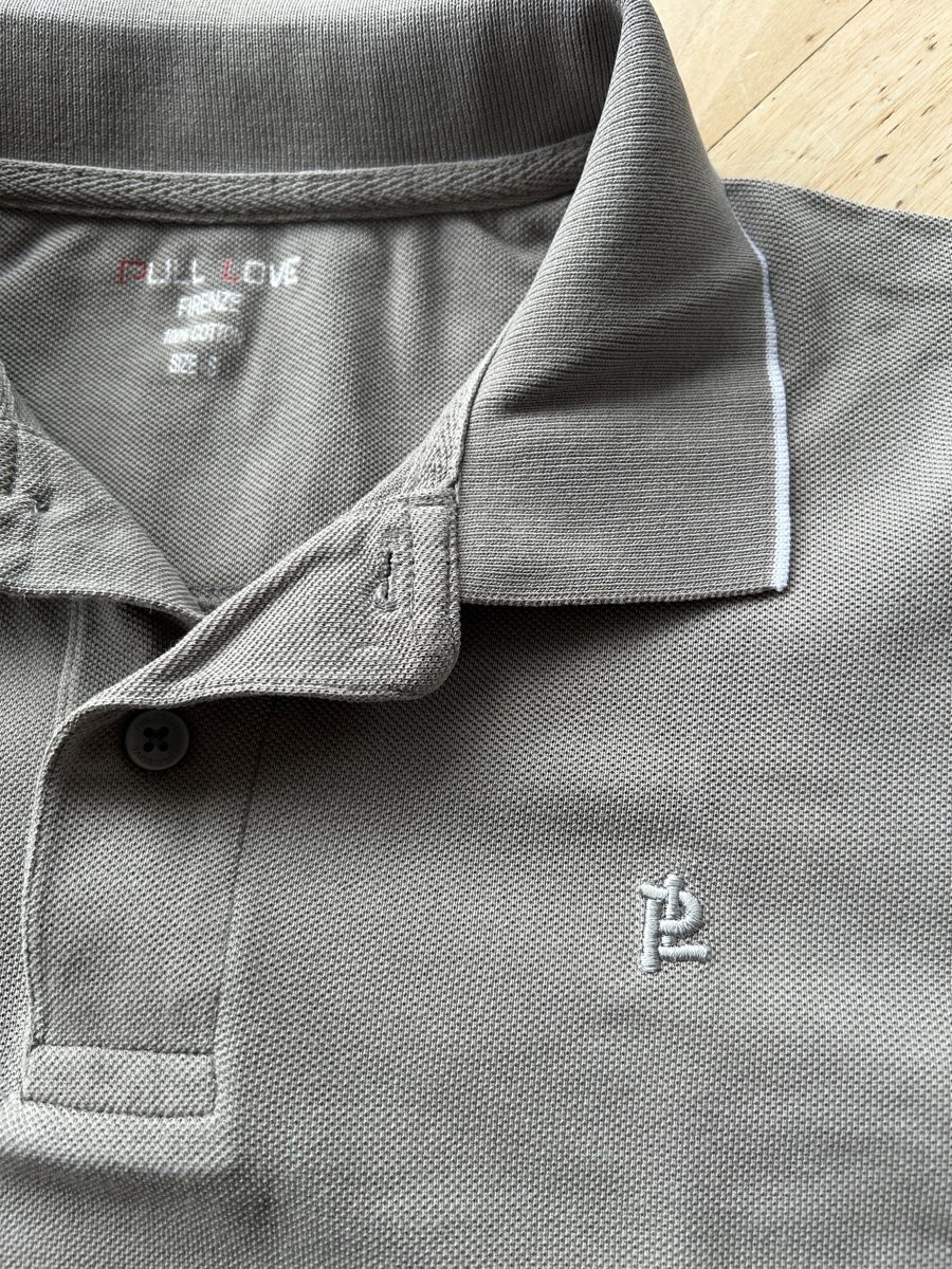 Magliette Polo: Poloshirt von Pull, Love, Grösse S, Grau-Beige – Usato da St. Urban venduto da uschi73