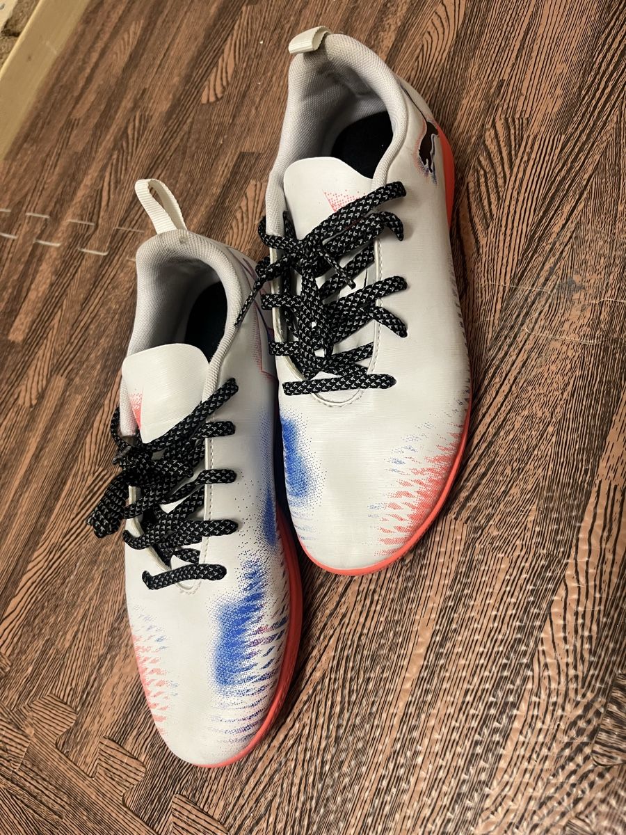 Puma Scarpe per ragazzi: Hallenschuh Gr. 38 – Nuovo (secondo la descrizione) da Frauenfeld venduto da Ka.ia