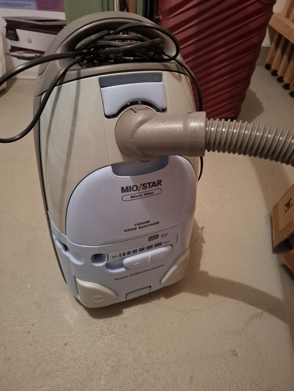 Aspirapolveri & Accessori: Staubsauger (1600W) – Usato da Oberembrach venduto da Sx_el 1