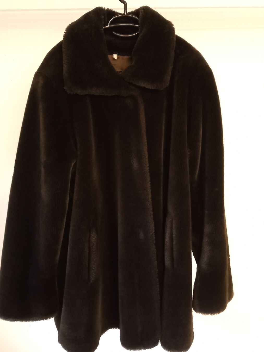 Cappotti:  Wintermantel Teddy  – Usato da St. Gallen venduto da Vespa11 1