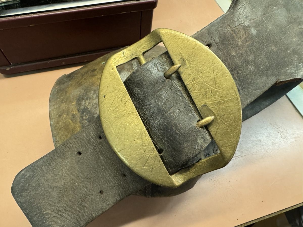 Campanacci mucche: Kranztreichel mit Lederriemen – Usato da Chur venduto da Meriva0 3
