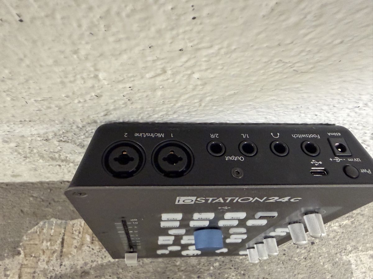 PreSonus Attrezzatura per studi di registrazione: PreSonus ioStation 24c Audio Interface und DAW Controller – Usato da Zürich venduto da philipp_buehler 1