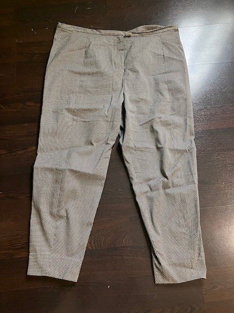 Hosen: hose gr, 54, von schweizer nähatlier – Gebraucht aus Schwarzenberg LU von kindler007