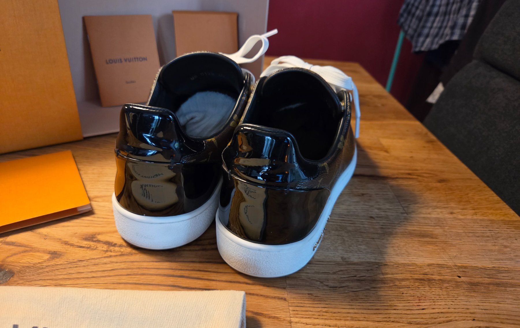 Louis Vuitton Scarpe da donna: Louis Vuitton Front Row Gr. 40 – Usato da Hinwil venduto da Nicen 2