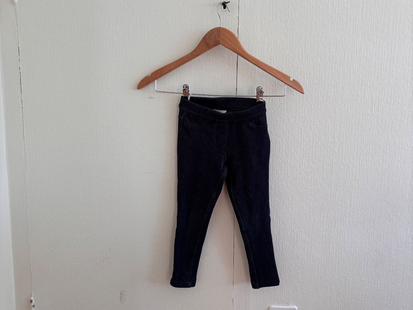 C&A Collant & Leggings: Leggings black colour simple style acceptable – Usato da St. Gallen venduto da eli_8jkk