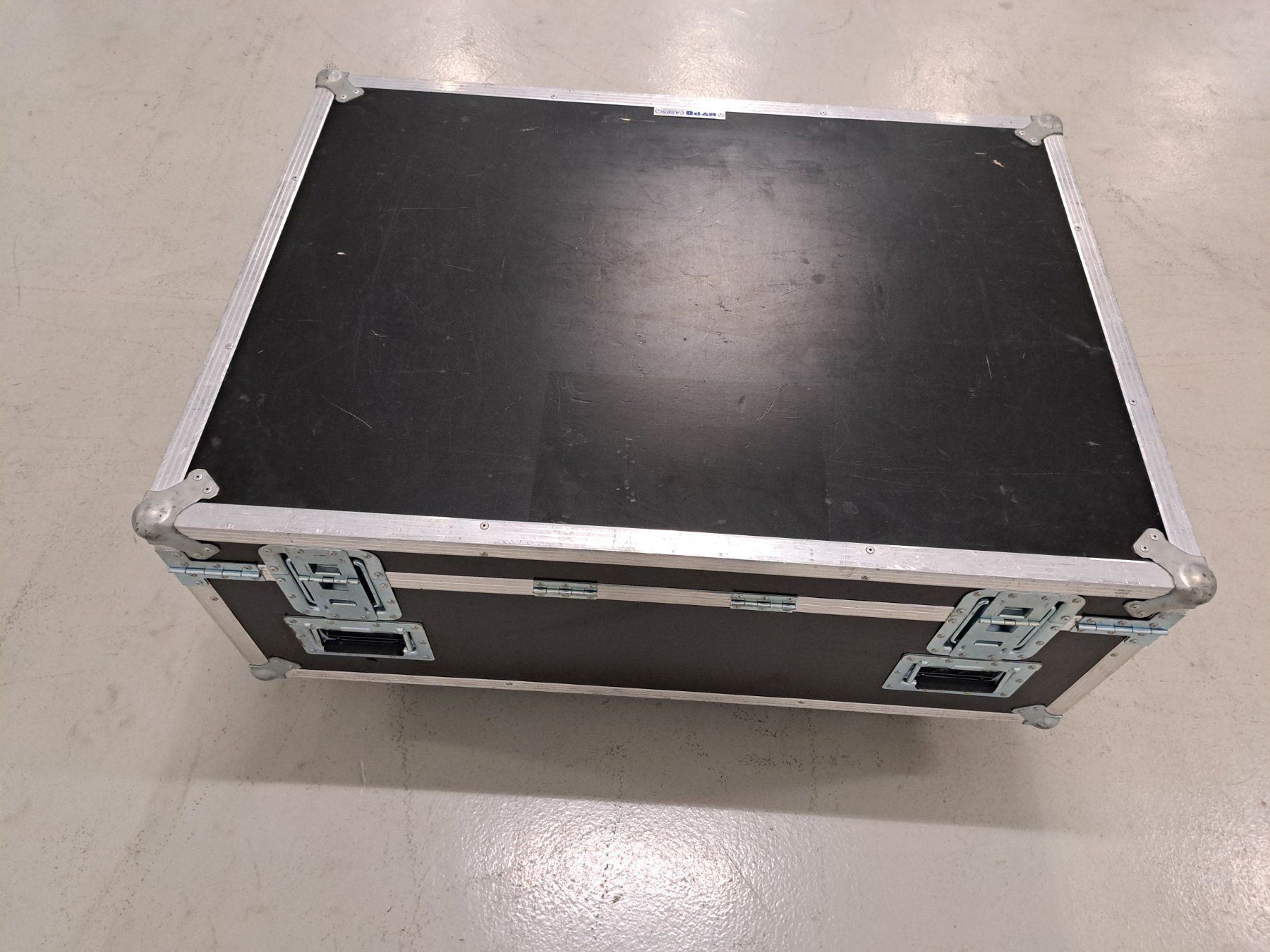 Valigie: Flight Case leer, 110 x 80 x 55cm – Usato da Embrach venduto da lichttechnik 3