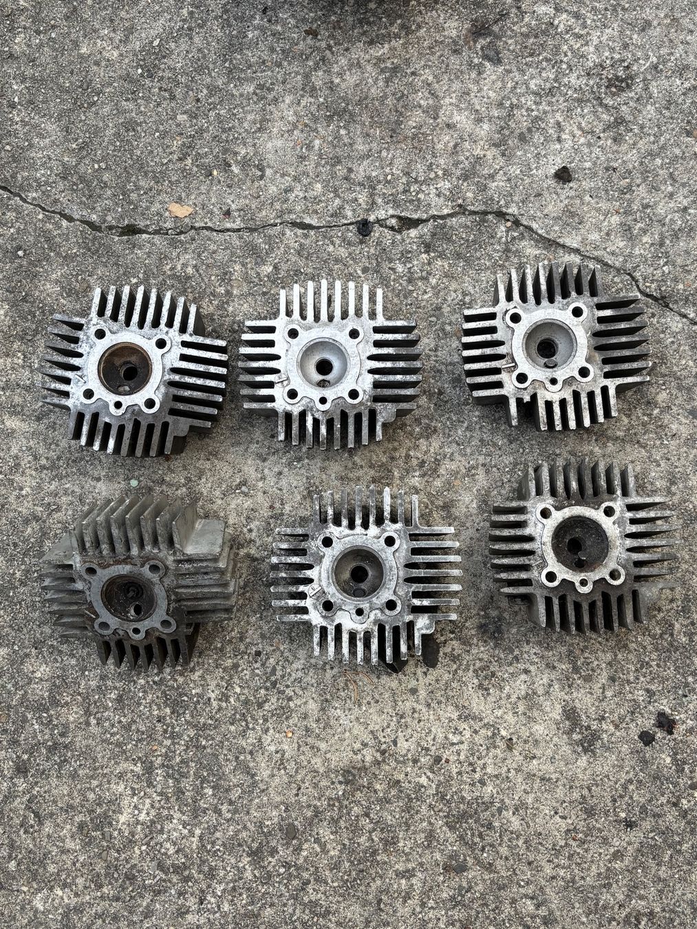 Puch Mofa-Ersatzteile: Puch Original Zylinderköpfe ab 1fr – Gebraucht aus Widnau von Puch-Garage 1