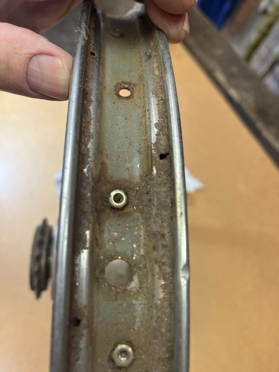 Pneus & Kompletträder: Töffli Hinterrad 17" – Gebraucht aus Thörigen von sta_8yd2 4