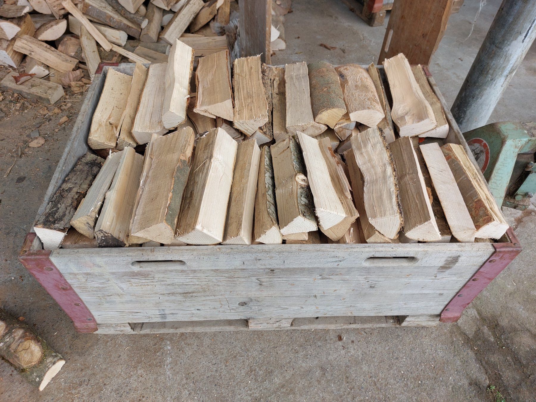 Holzartikel: Brennholz, Kaminholz, Cheminéeholz – Gebraucht aus Root von pmuacxhi13