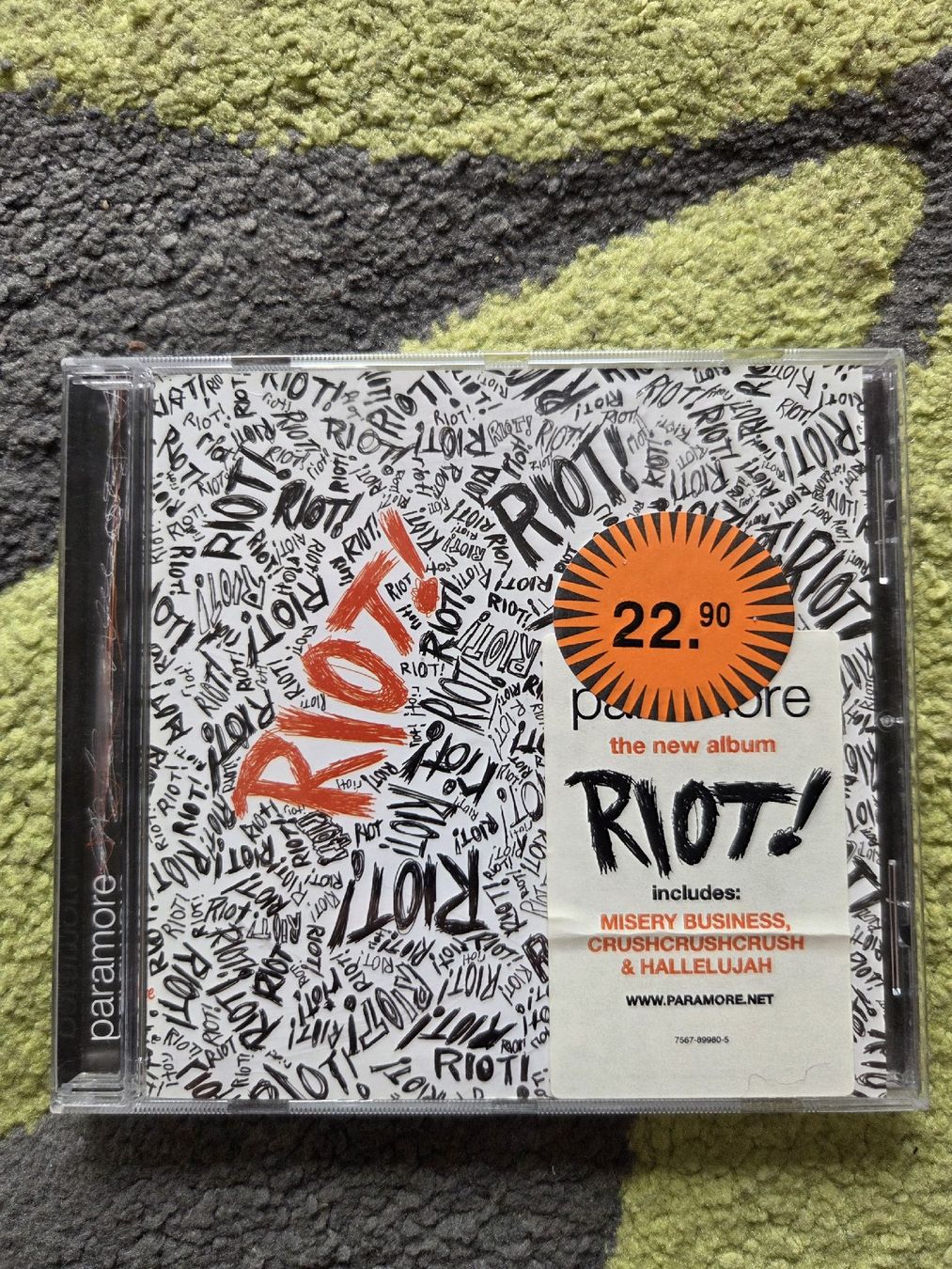 Riot! von Paramore (Album CD), 2007 (Gebraucht) in Lyss für CHF 5 – mit ...