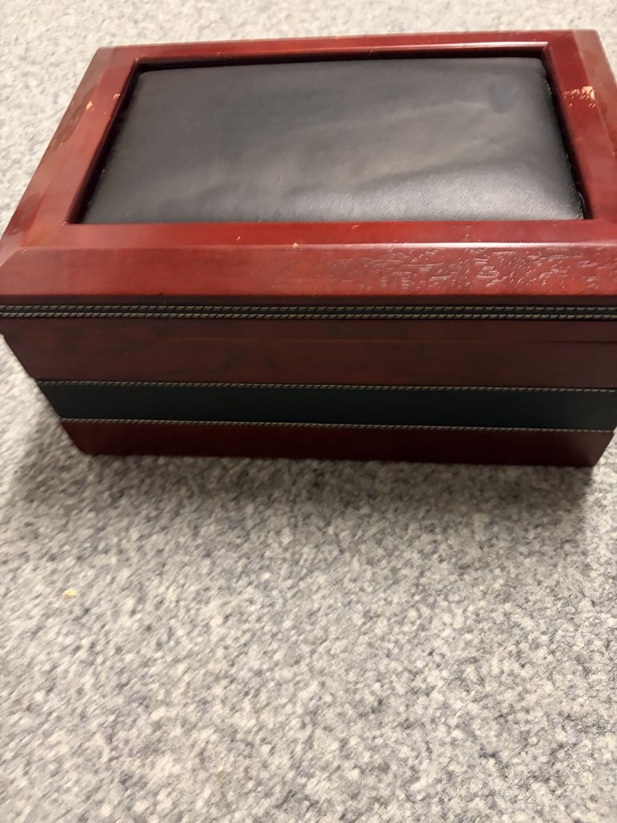 Humidore: Zigarren Humidor mit Zubehör, Holz, – Gebraucht aus Widen von malizia10 1