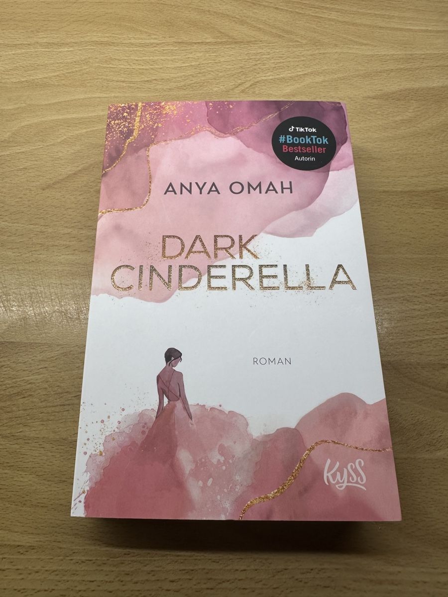 Libri: Dark Cinderella - Anya Omah – Nuovo e nell'imballaggio originale da Richterswil venduto da Tamtamgirl2
