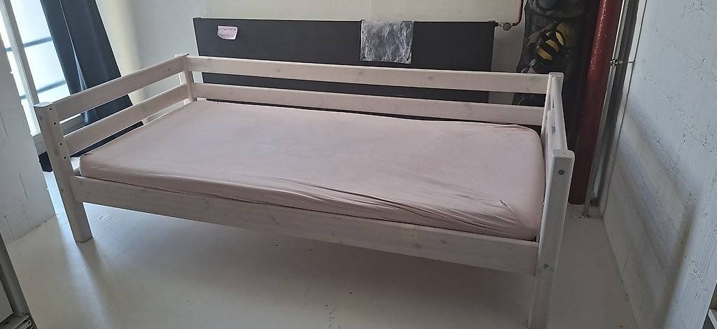 Flexa Betten: Flexa Bett white wash – Gebraucht aus Kriens von Red_Sparrow