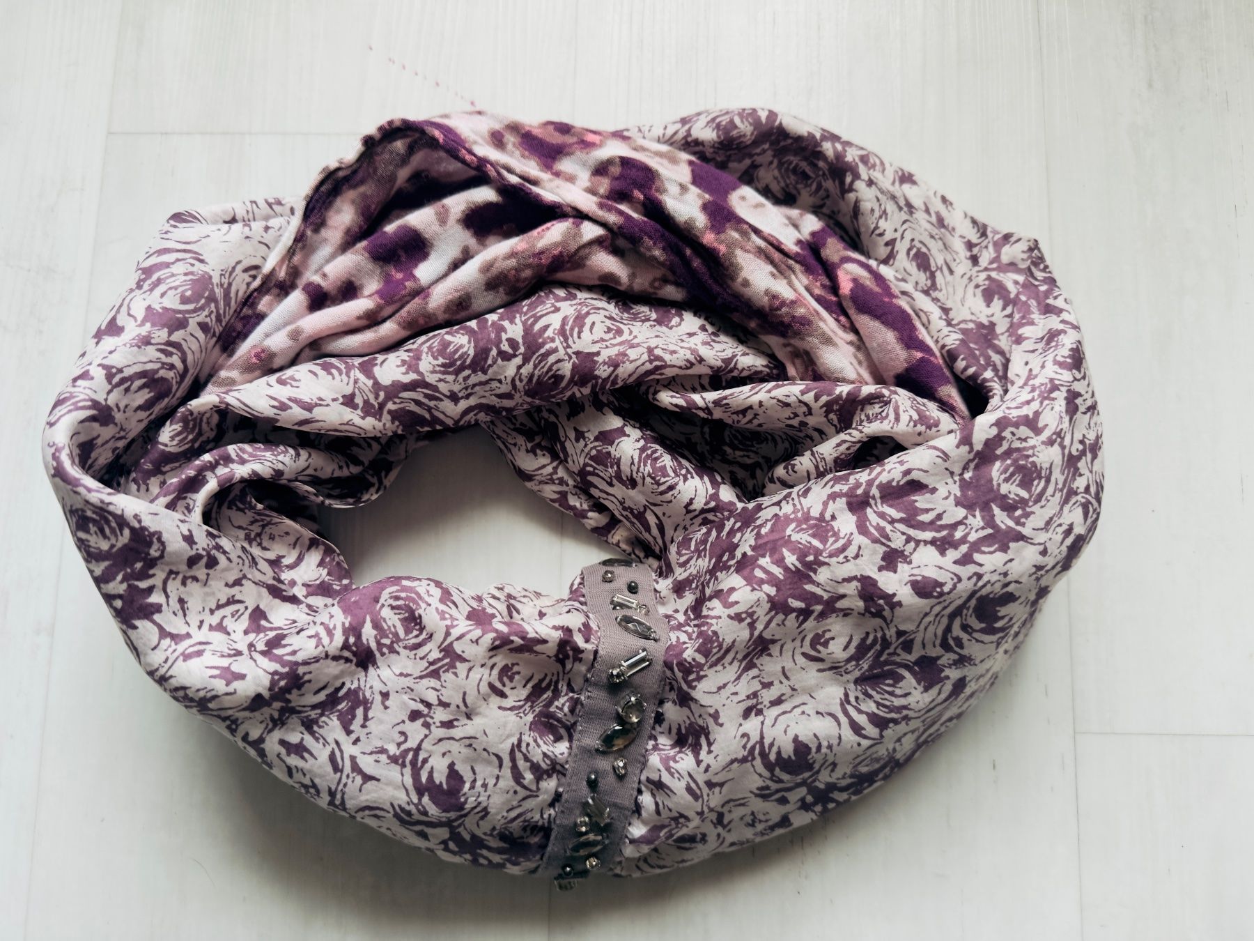 Foulard & Sciarpe: # WOMAN - Loop ,, Chic‘‘ # – Usato da Bolligen venduto da secondhand-with-love 1