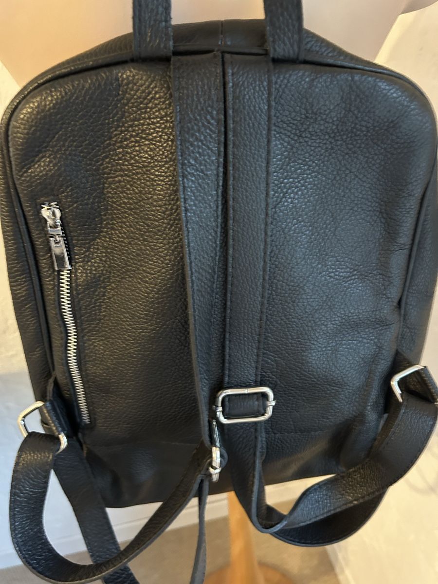 Zaini: Rucksack leder schwarz – Usato da Wohlen b. Bern venduto da Honeypie 2