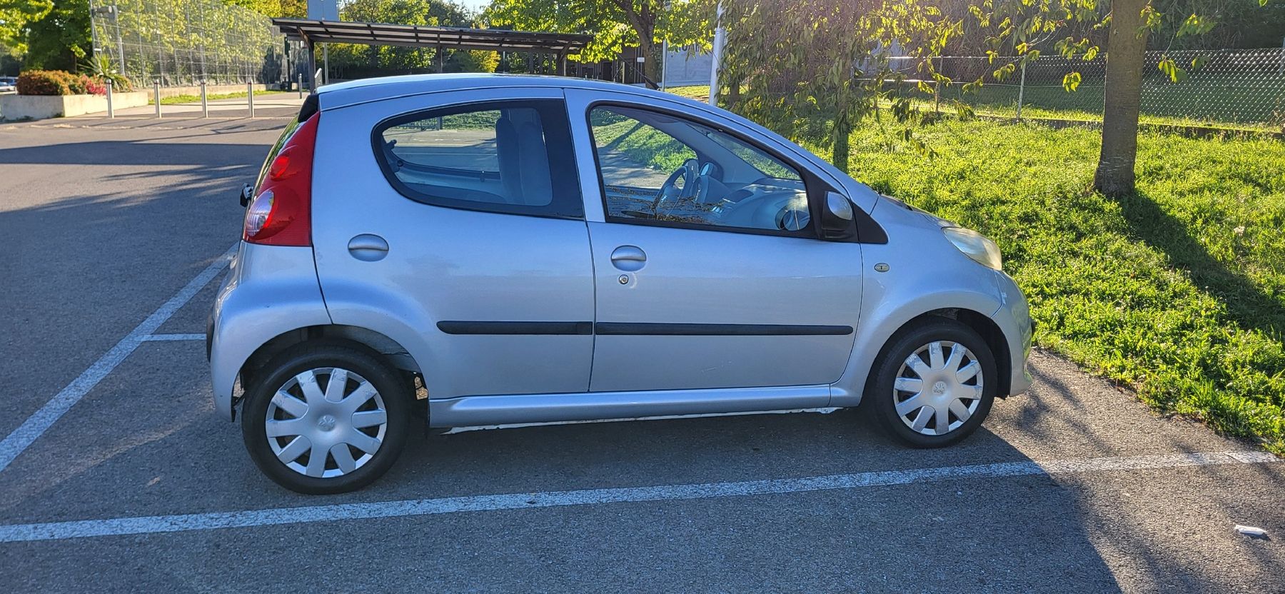 Peugeot Autos: Peugeot 107  – Gebraucht aus Denges von inox--2 2