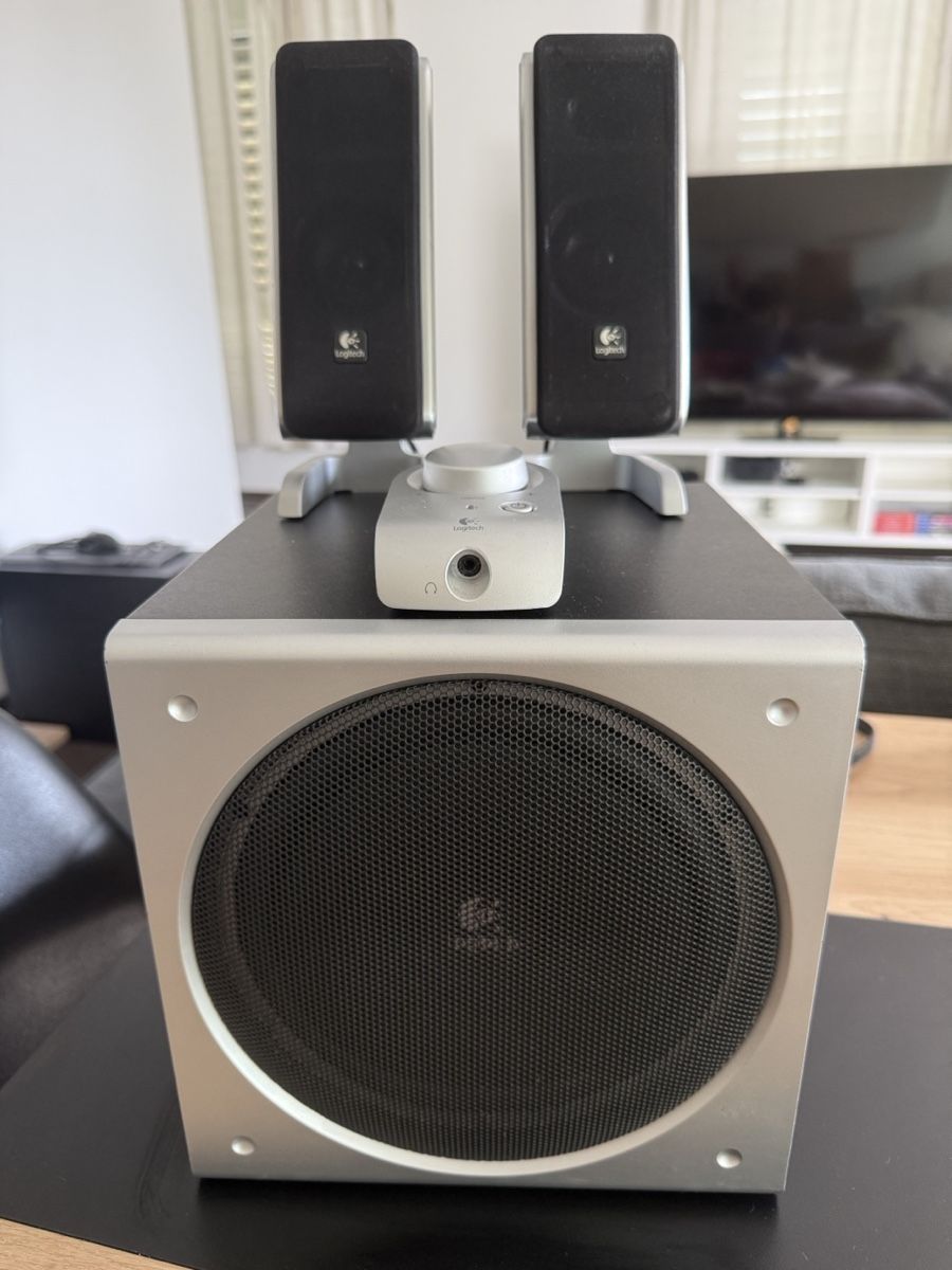 Logitech Lautsprecher: Logitech Z3 Lautsprechersystem 2.1 – Gebraucht aus Baar von d-e-u-s