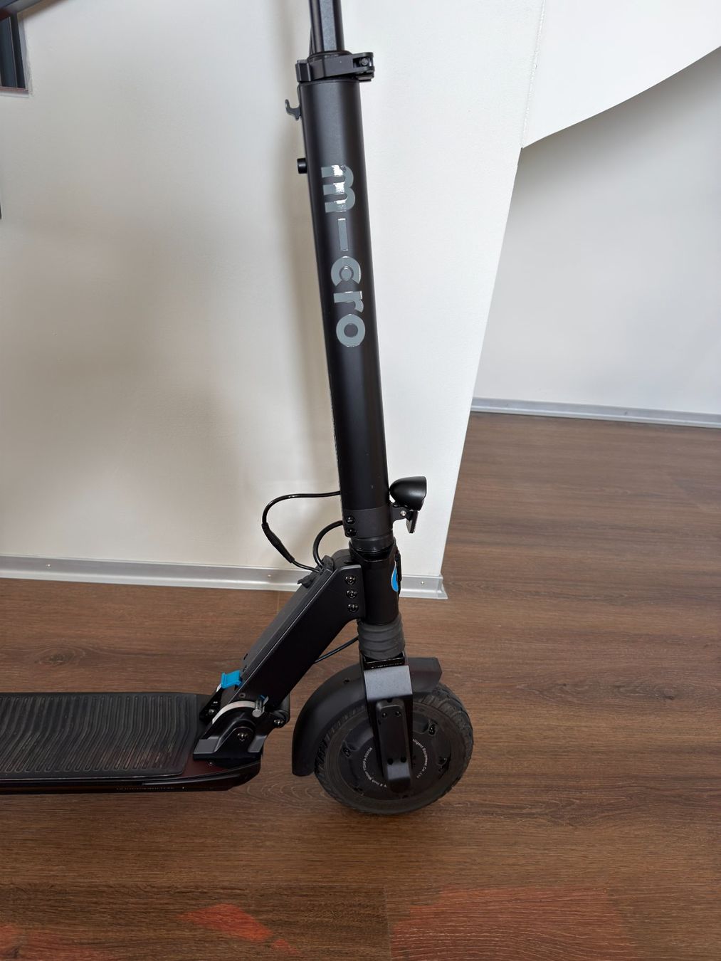 Scooter: Micro Scooter Explorer (E-Trottinett) – Usato da Nänikon venduto da Plobi 2