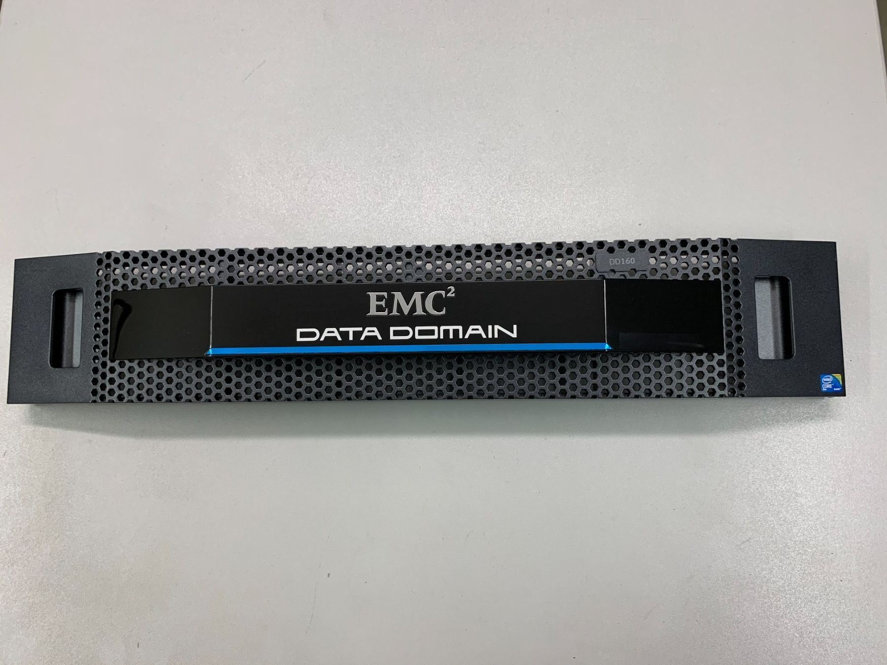 Server: EMC DataDomain DD160 Frontblende 420-0021-0002-A – Usato da Langwiesen venduto da Restposten-24