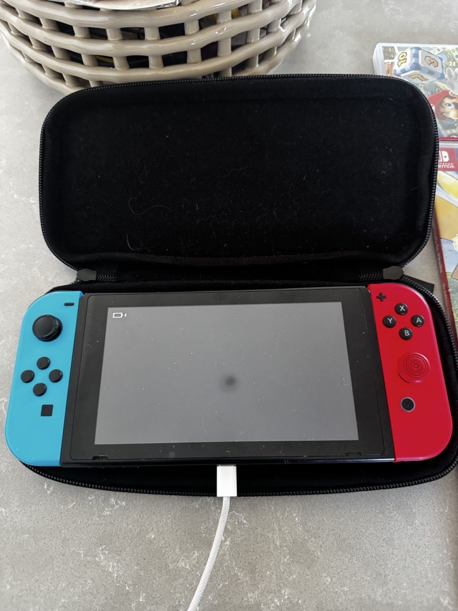 Nintendo Consoles: Nintendo Switch  – D'occasion à Riken AG par Herakles.18