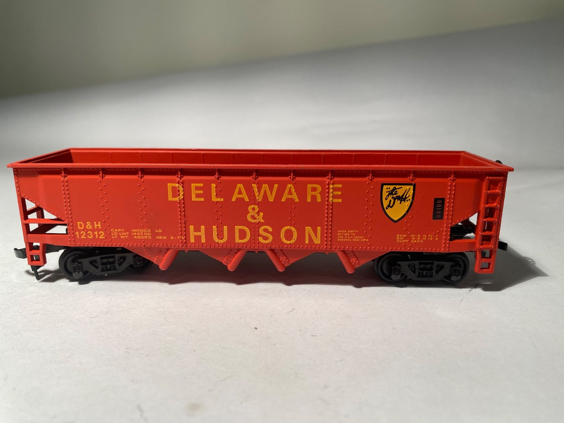 Modelleisenbahnen: BACHMANN US offener Güterwagen DELAWARE, DC Achsen – Gebraucht aus Buchrain von Modellbahn11 2
