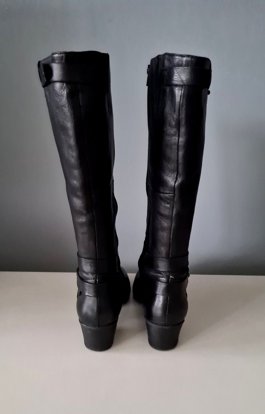 Scarpe da donna: Bottes cuir pointure 41 – Usato da Thônex venduto da AneleManele 2