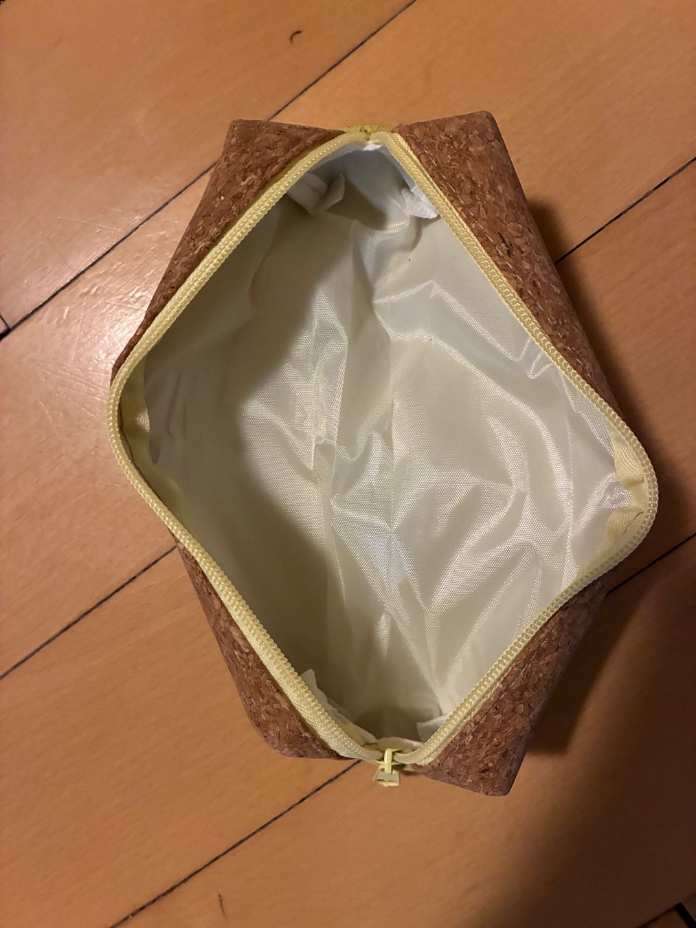 Altro in Scrittura & Disegno: NEU: Stifte-Etui – Nuovo e nell'imballaggio originale da Zürich venduto da April4all 1