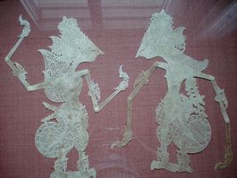 Wayang Kulit 2 Schattenpuppen Büffelleder Indonesien