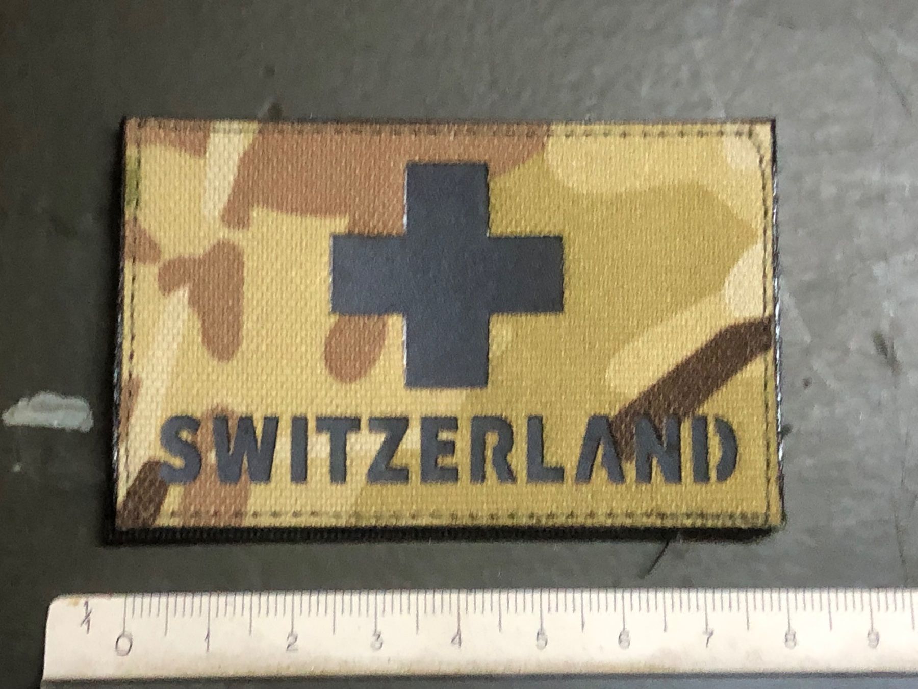 Schweizer Armee Placchette & Badge: Armee TAZ 90 Badge Patch Abzeichen Schweiz Camouflage – Nuovo (secondo la descrizione) da Madiswil venduto da TEMISO 1