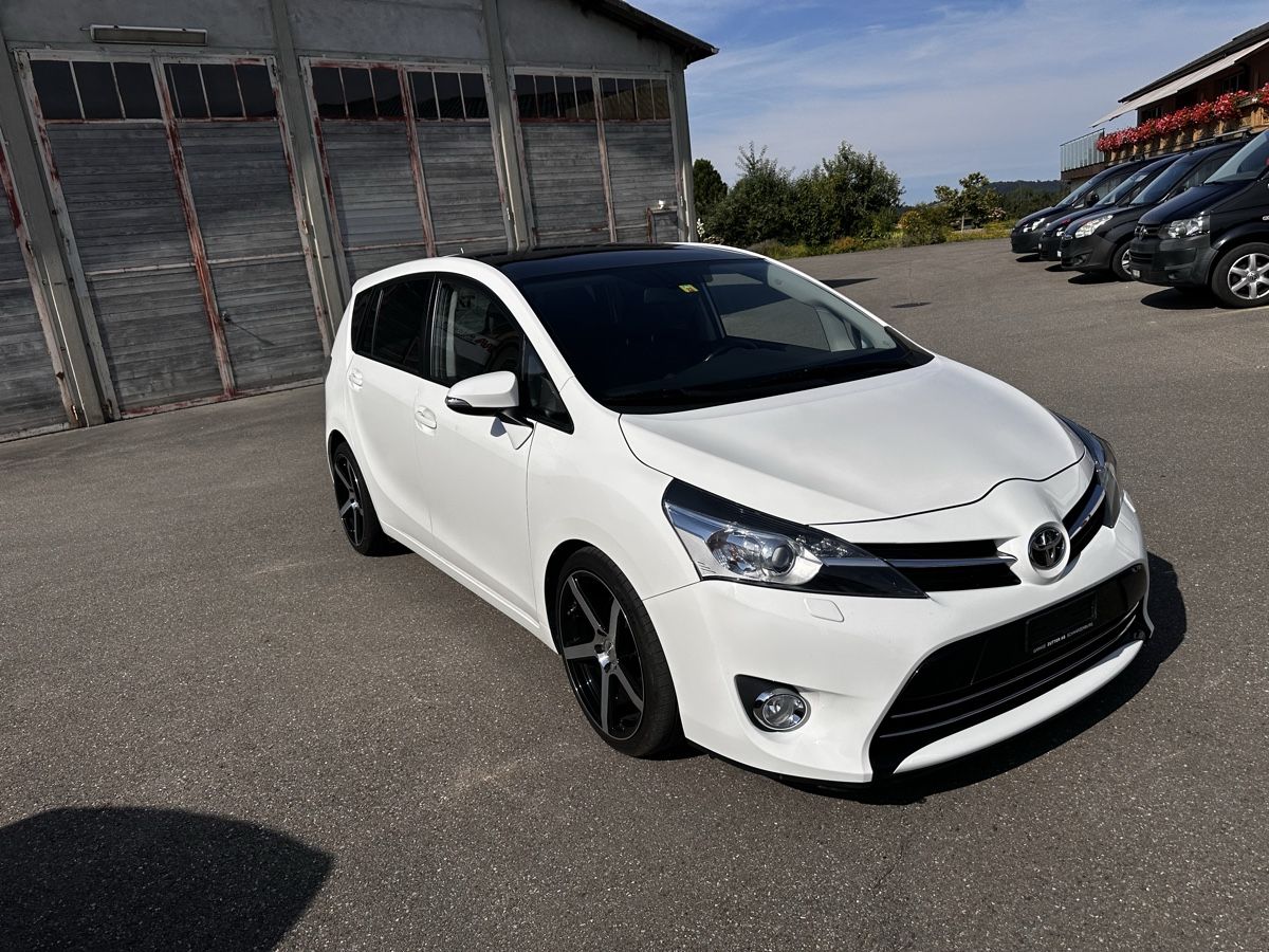 Toyota Automobili: Toyota Verso 2.2 D-CAT 7 Plätzer – Usato da Rüschegg Gambach venduto da Monkey_Mario