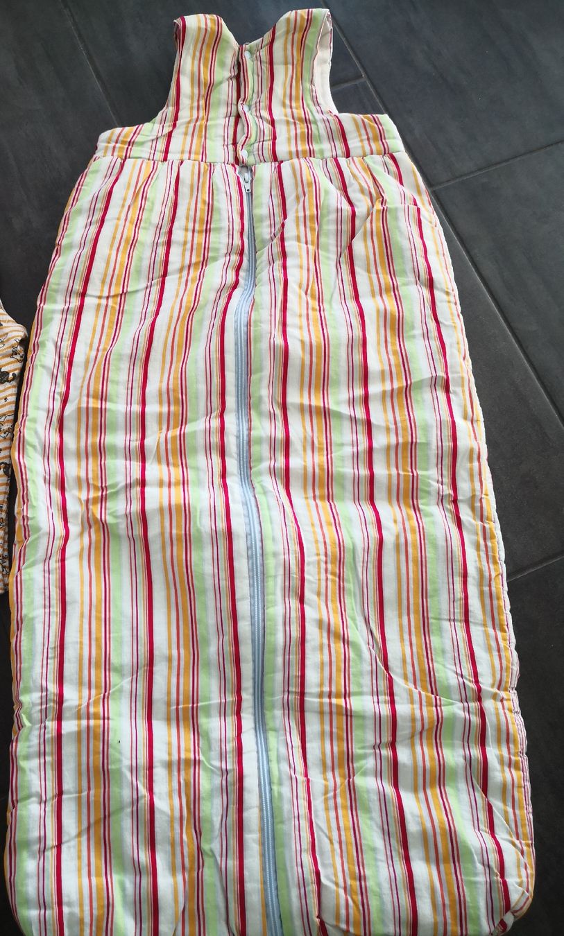 Kleiderpakete & -sets: Mädchenkleiderset Grösse 98/104 – Gebraucht aus Ottenbach von Acki_la 3