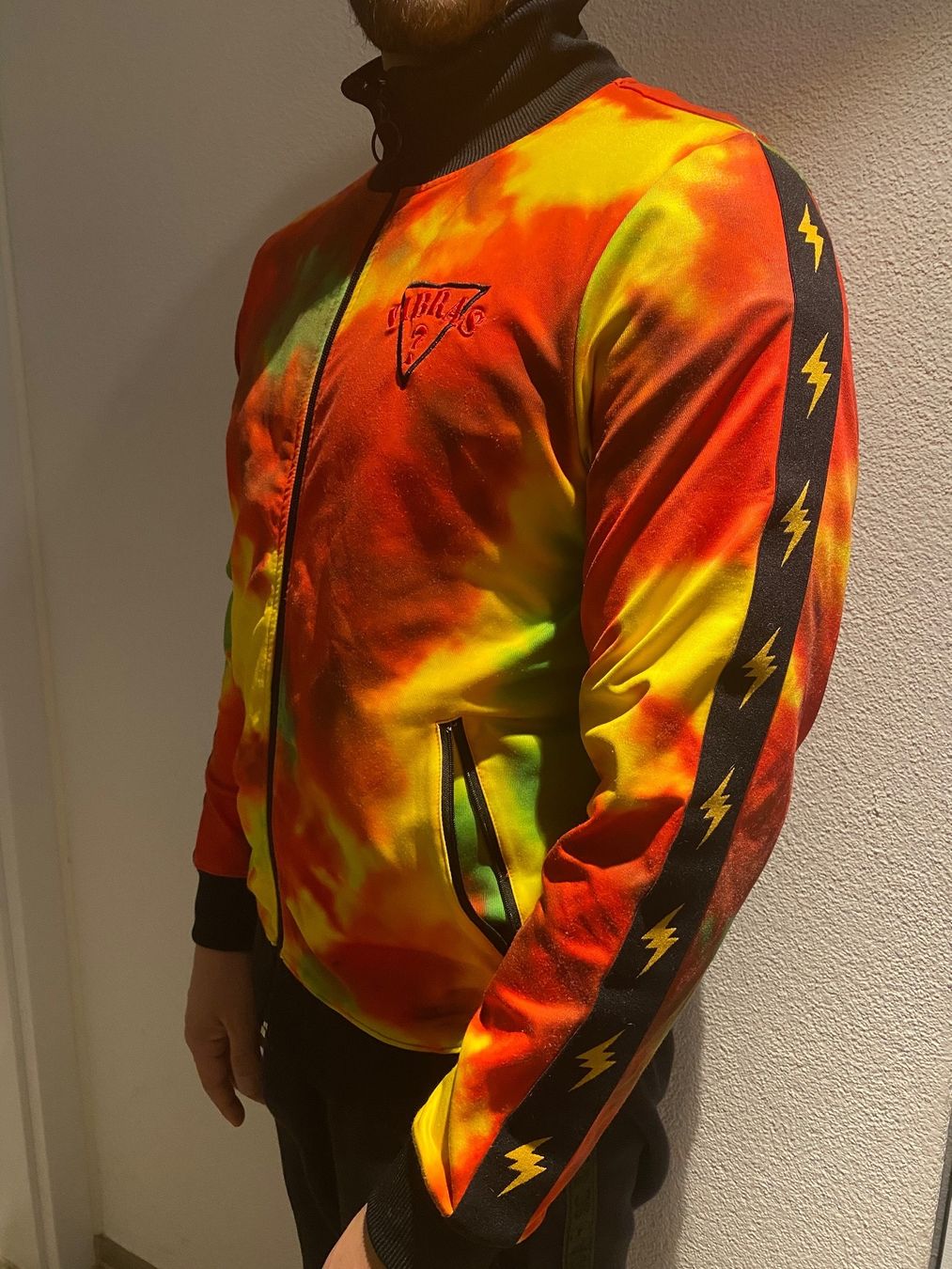 Guess Maglioni & Felpe: Guess J-balvin Edition – Nuovo (secondo la descrizione) da Opfikon venduto da MabelCouture