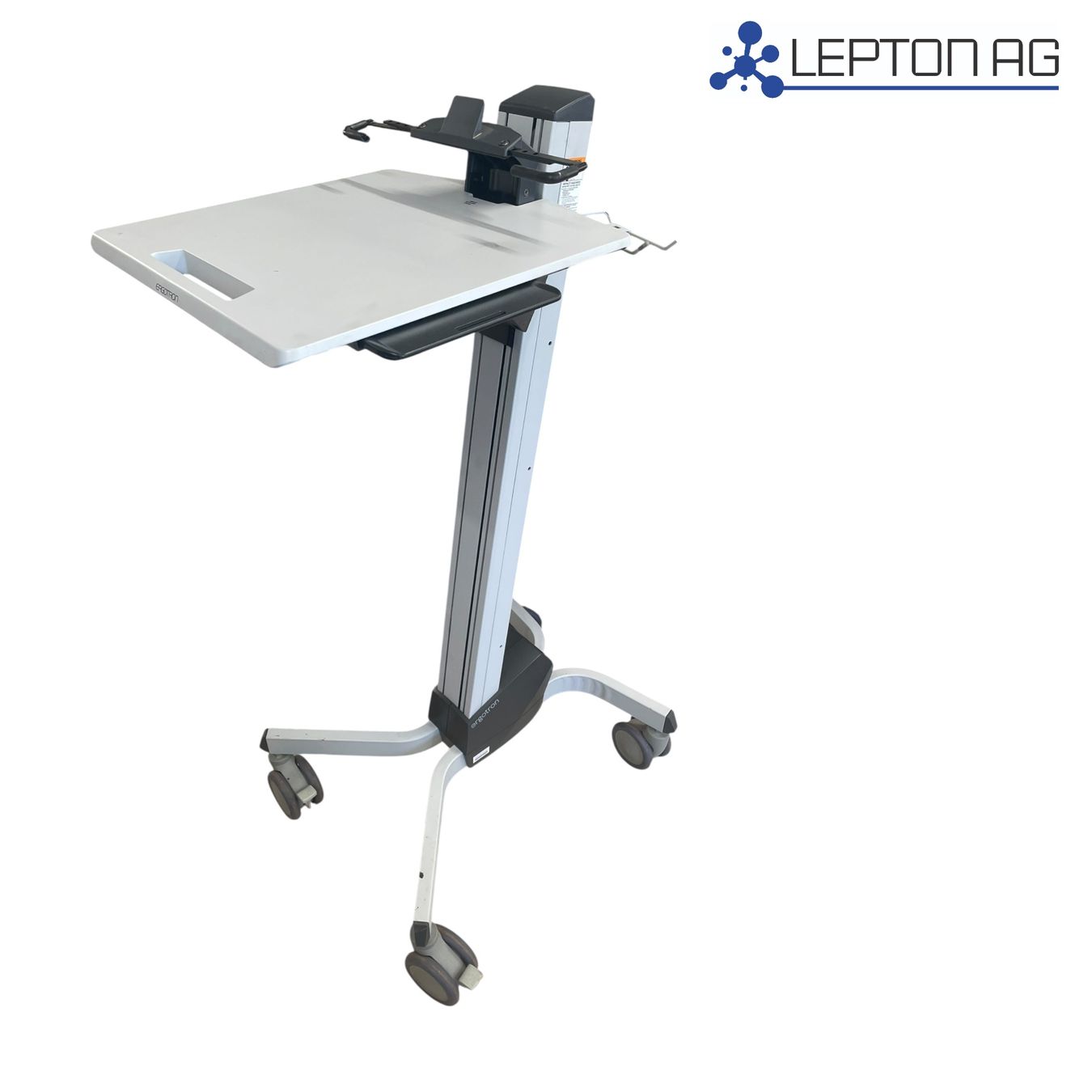 Racks & Ständer: Ergotron ergonomischer Stehpult Wagen – Gebraucht aus Niederdorf von LeptonAG