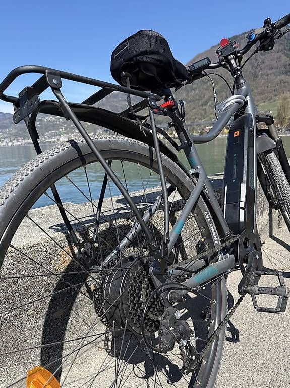 Decathlon Vélos: VTC électrique – D'occasion à Monthey par ice_rxs7 1