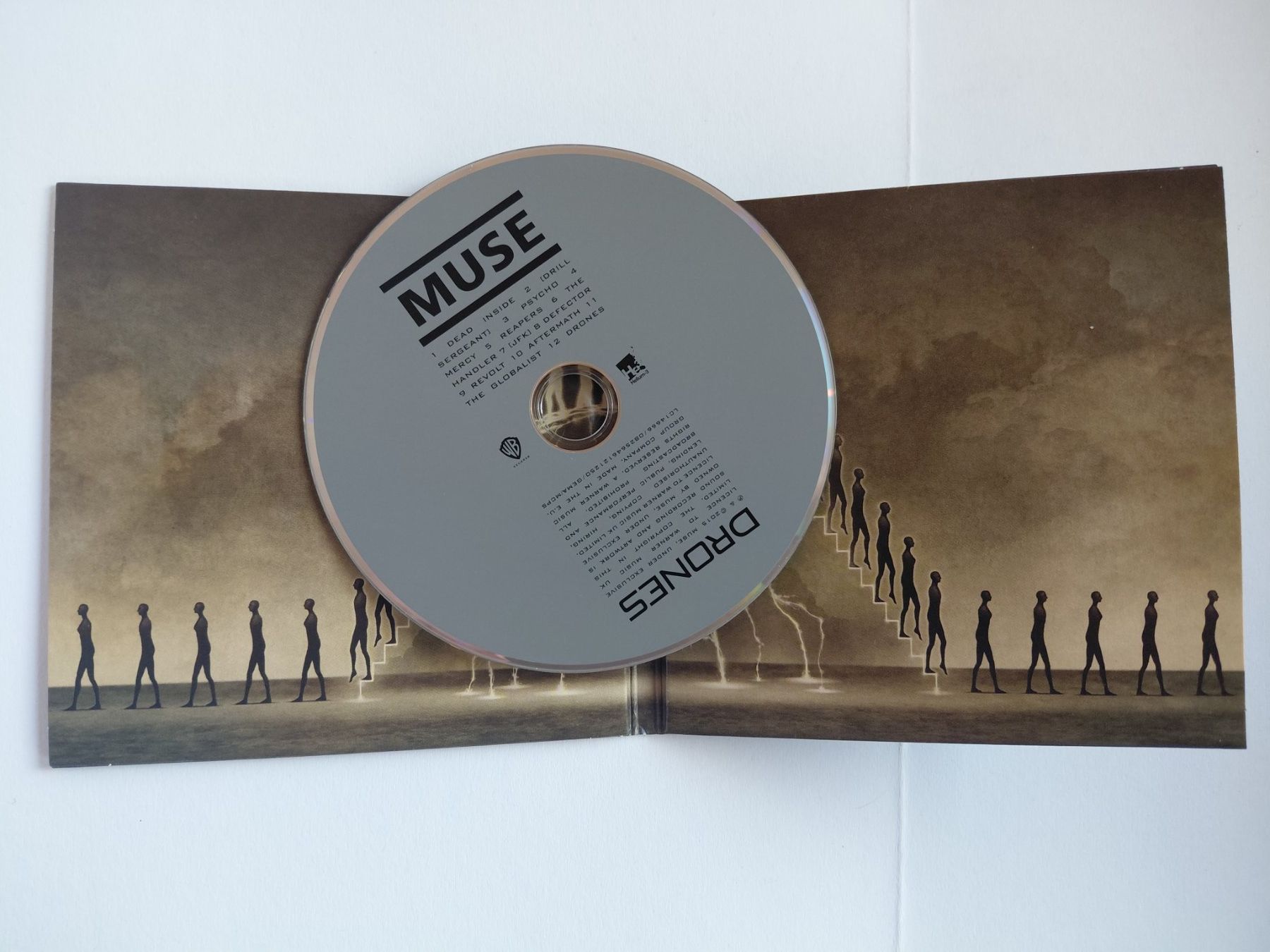 CDs: MUSES - Drones – Gebraucht aus Denges von Hellboy10 2