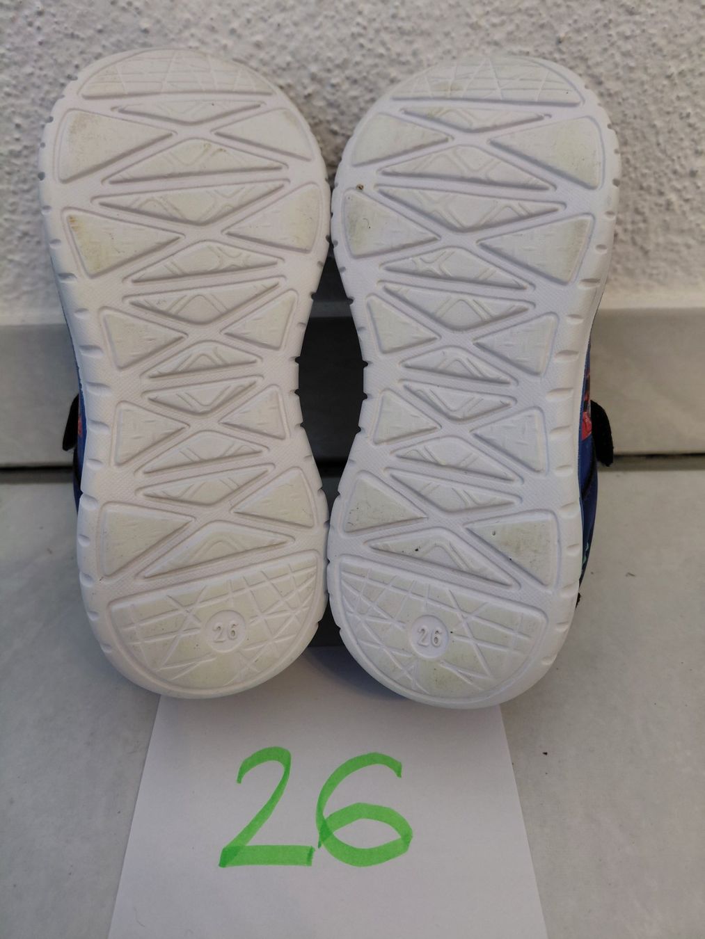 Scarpe per ragazzi: Turnschuhe Dinotrux, Grösse 26 – Usato da Schwyz venduto da Gilmour83 3
