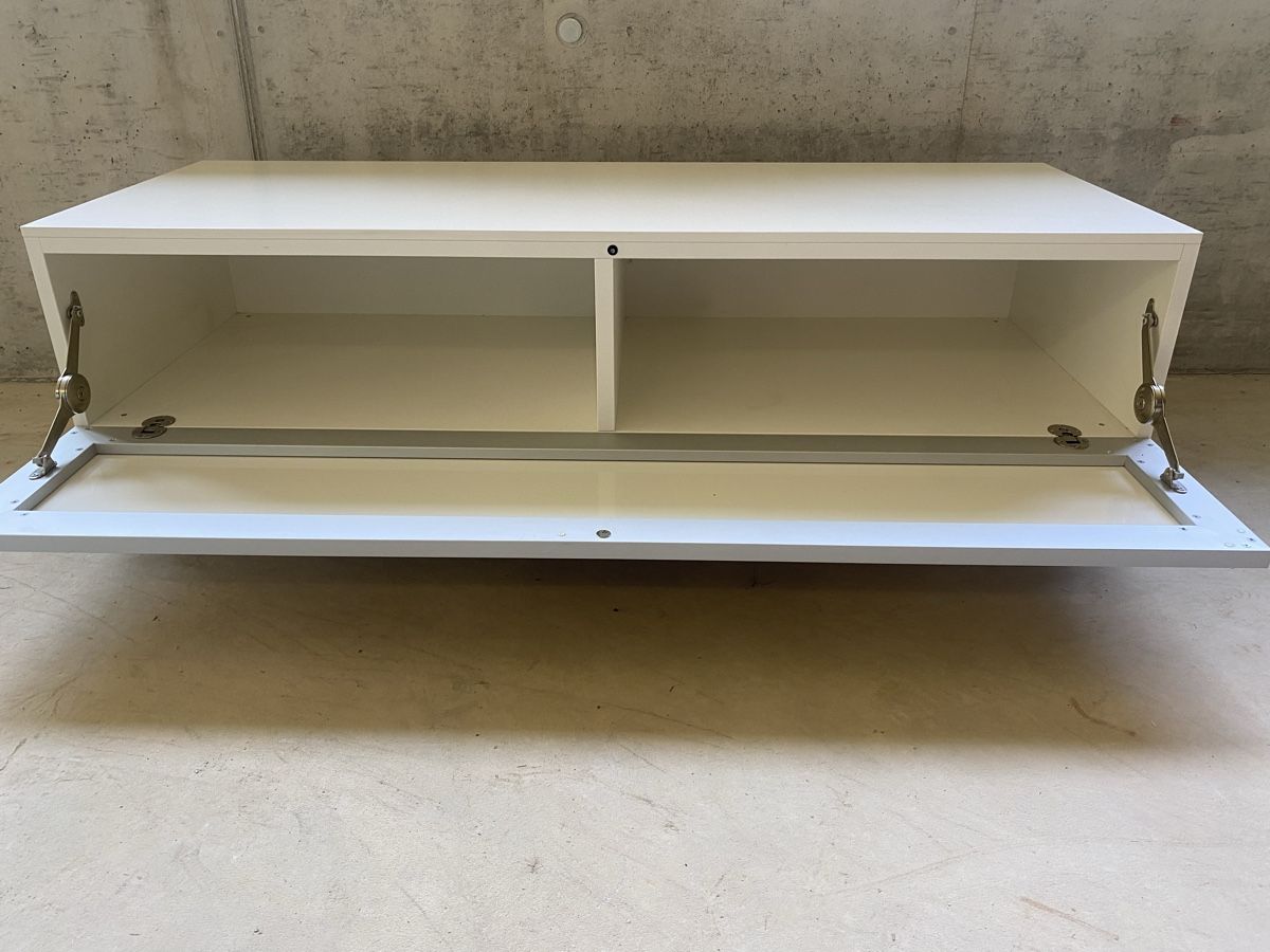 TV Möbel: Sideboard/ Fernsehmöbel 135x53x30cm – Gebraucht aus Seewen SZ von shaky01 4