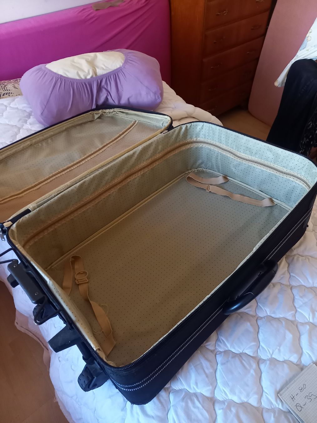 Valises de voyage: Rollkoffer – D'occasion à NIEDERBUCHSITEN par jut_lpv5