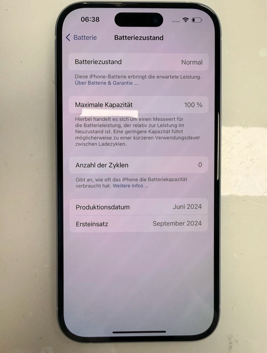 Apple Telefoni cellulari / Smartphones: iPhone 15 (128GB) Akku 99% – Usato da Luzern venduto da Waince786 3