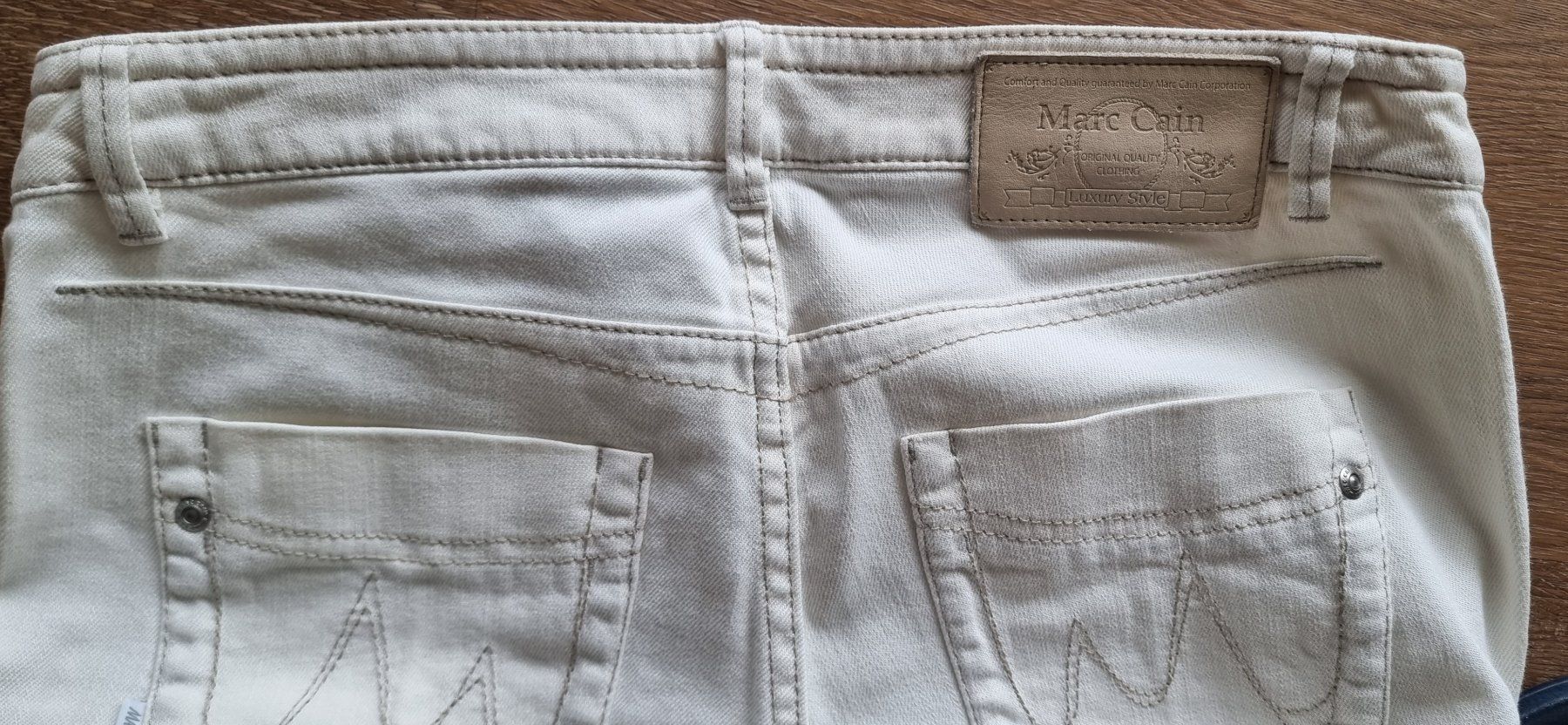 Marc Cain Lots de vêtements: Marc Cain Kleiderpaket N3 – D'occasion à Dielsdorf par meret07 3