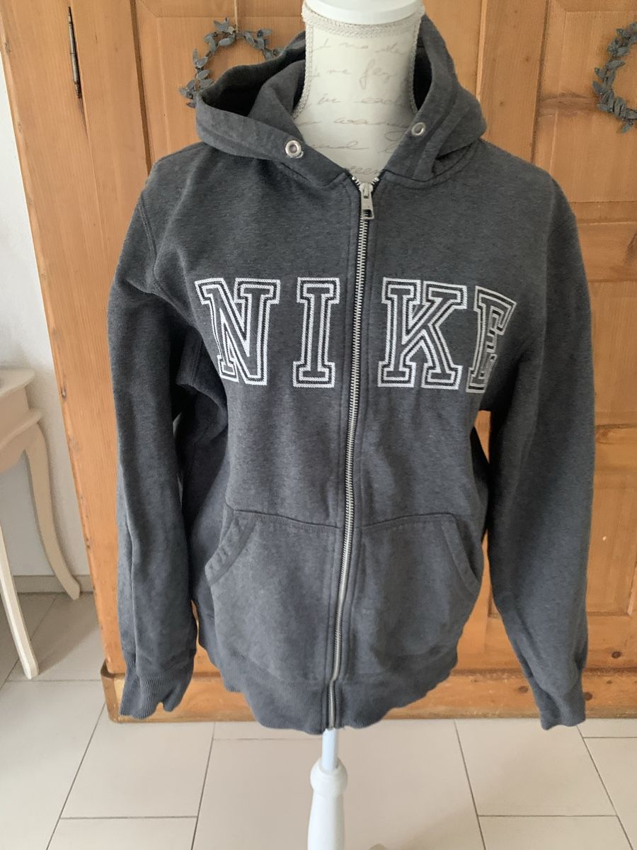 Nike Giacche: Kapuzenjacke von NIKE Gr. M – Usato da Ellikon an der Thur venduto da Bali1999